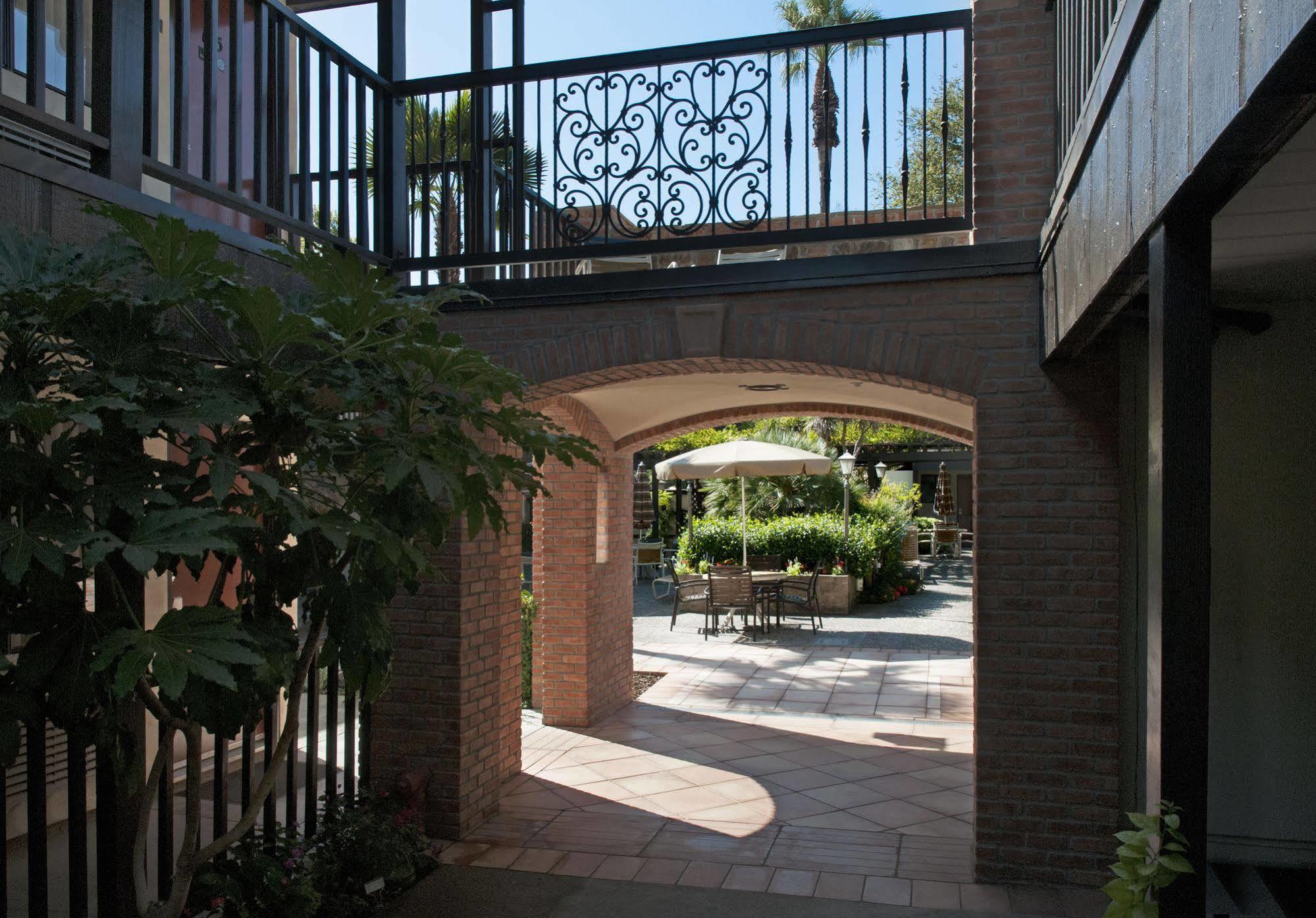 קליסטוגה Roman Spa Resort מראה חיצוני תמונה